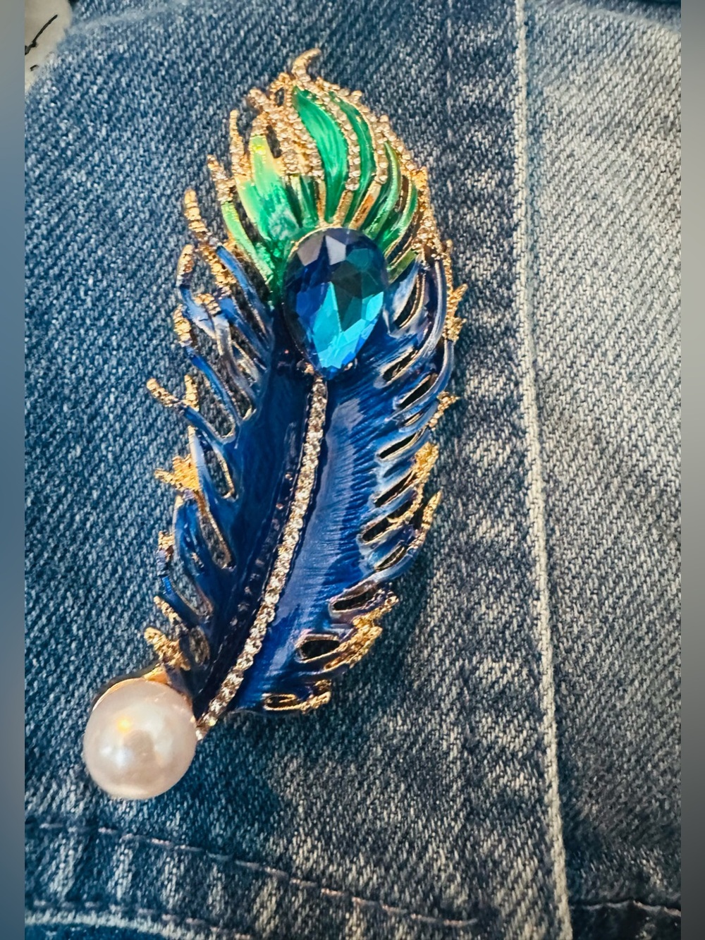 Feather Pearl Brooch